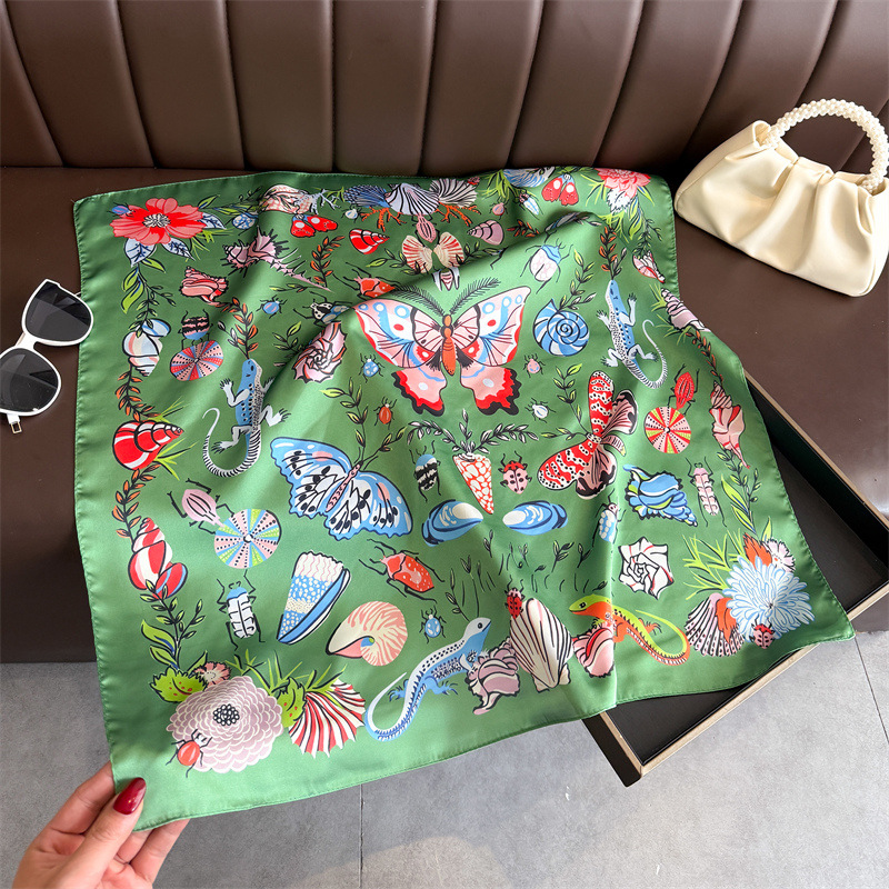 Écharpe carrée de luxe pour fe - Scarf Silk Square avis et prix