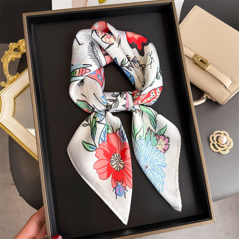Écharpe carrée de luxe pour fe - Scarf Silk Square avis et prix